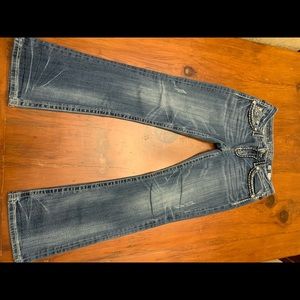 Women’s SIze 28 Miss Me Easy Boot Jeans.